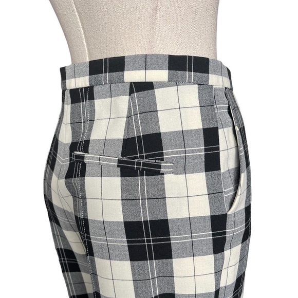 Baum Und Pferdgarten Naleen Tailored Trousers in Ivory & Black Check - Picture 9 of 14